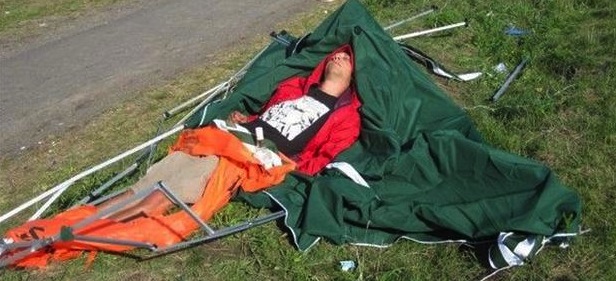 tent-fail-funny.jpg